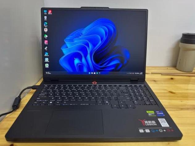 拯救者y7000怎么不息屏