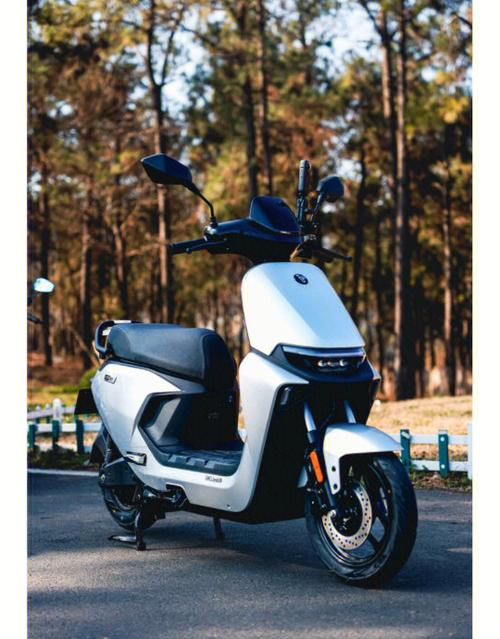 9号电动车蓝牙一直亮